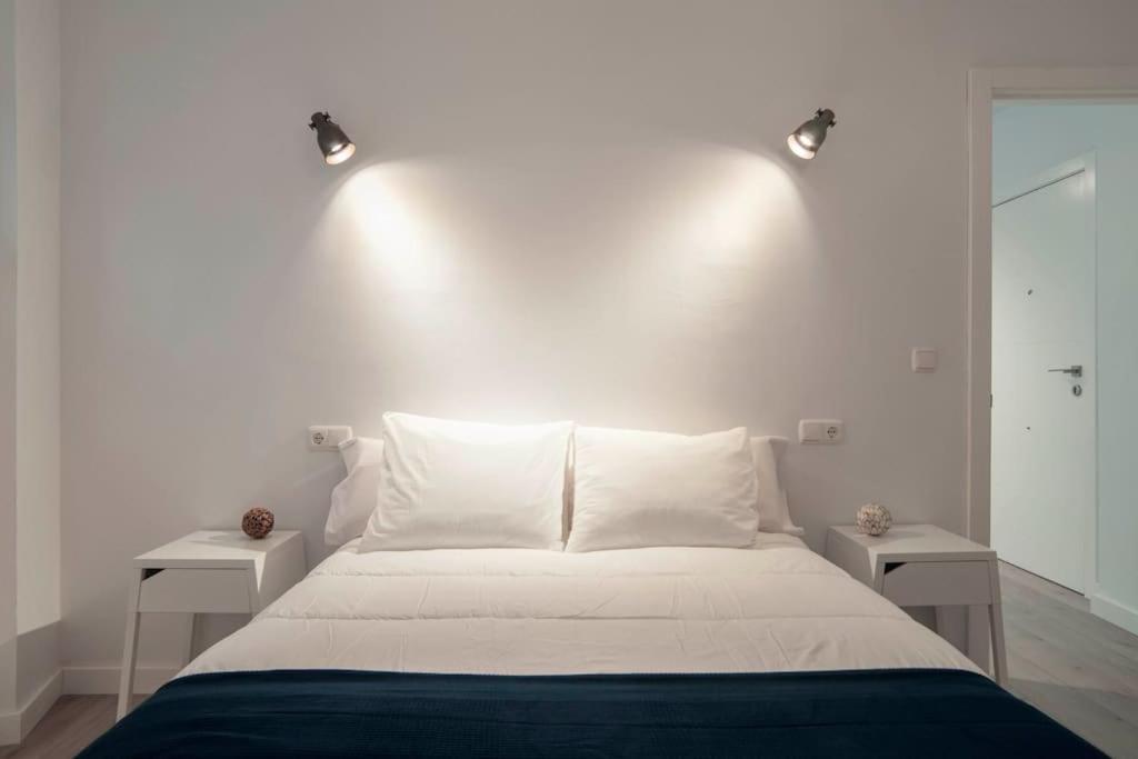 Moderno Apartamento En Plaza Merced Málaga Buitenkant foto